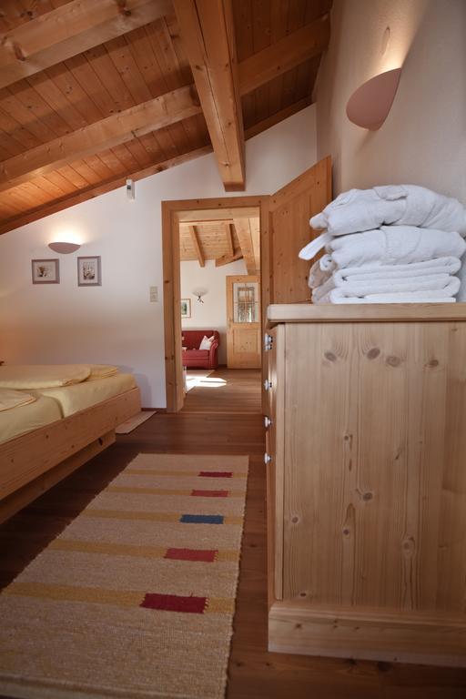Bio-Landpension Monika Leutasch Habitación foto